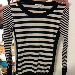 Small Women’s Sweater